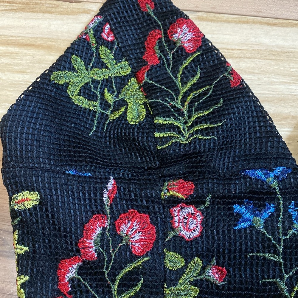 Floral Embroidered Black Bralette - Picture 3 of 12